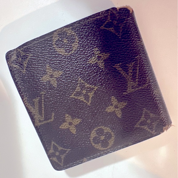 Louis Vuitton Bi Fold Men's Wallet 4x4 - Picture 1 of 7